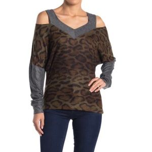 Go Couture V-Neck Cold Shoulder Hacci Top